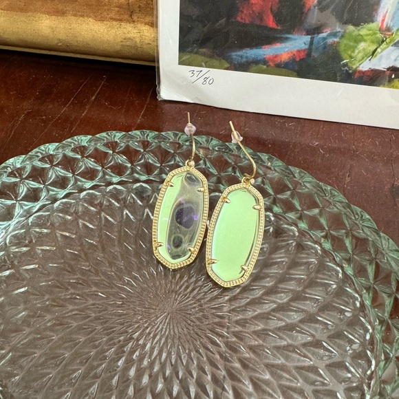 Kendra Scott Iridescent Earrings - Picture 5 of 5